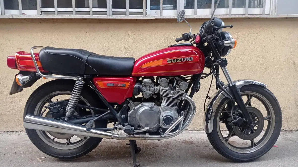 Suzuki GS 550 E (1980 - 97)  (2)