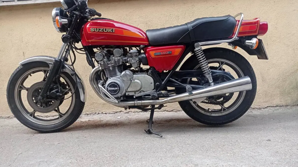 Suzuki GS 550 E (1980 - 97)  (3)