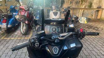 Yamaha T-Max 560 (2022 - 24) usata
