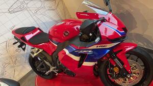 Honda CBR 600 RR (2024 - 25) 
