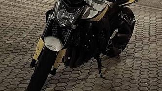 Yamaha FZ1 (2006 - 16) usata