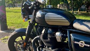Royal Enfield Interceptor 650 (2021 - 25)