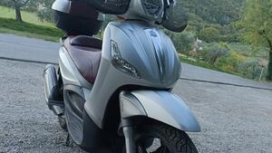Piaggio Beverly 350 SportTouring ie ABS (2011 - 17) 