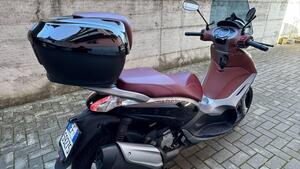 Piaggio Beverly 350 SportTouring ie ABS (2011 - 17) 