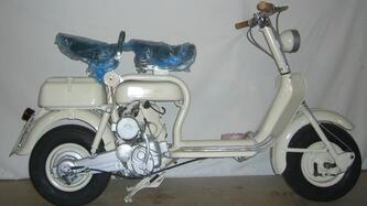 Innocenti Lambretta D - 150 epoca