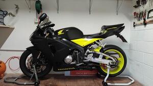 Honda CBR 600 RR (2005 - 06) 