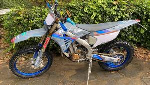 Tm Moto EN 300 ES Fi 4T TM Corse (2025)