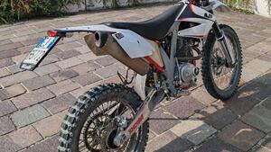 AJP PR4 240 Enduro (2017 - 18) 