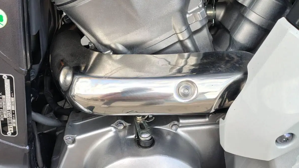 Honda Transalp XL 700 V (2007 - 2013)  (6)