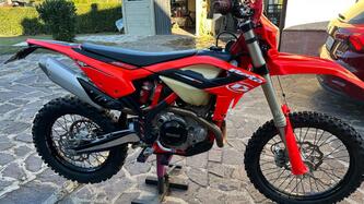 Betamotor RR 390 4T Enduro (2023) usata