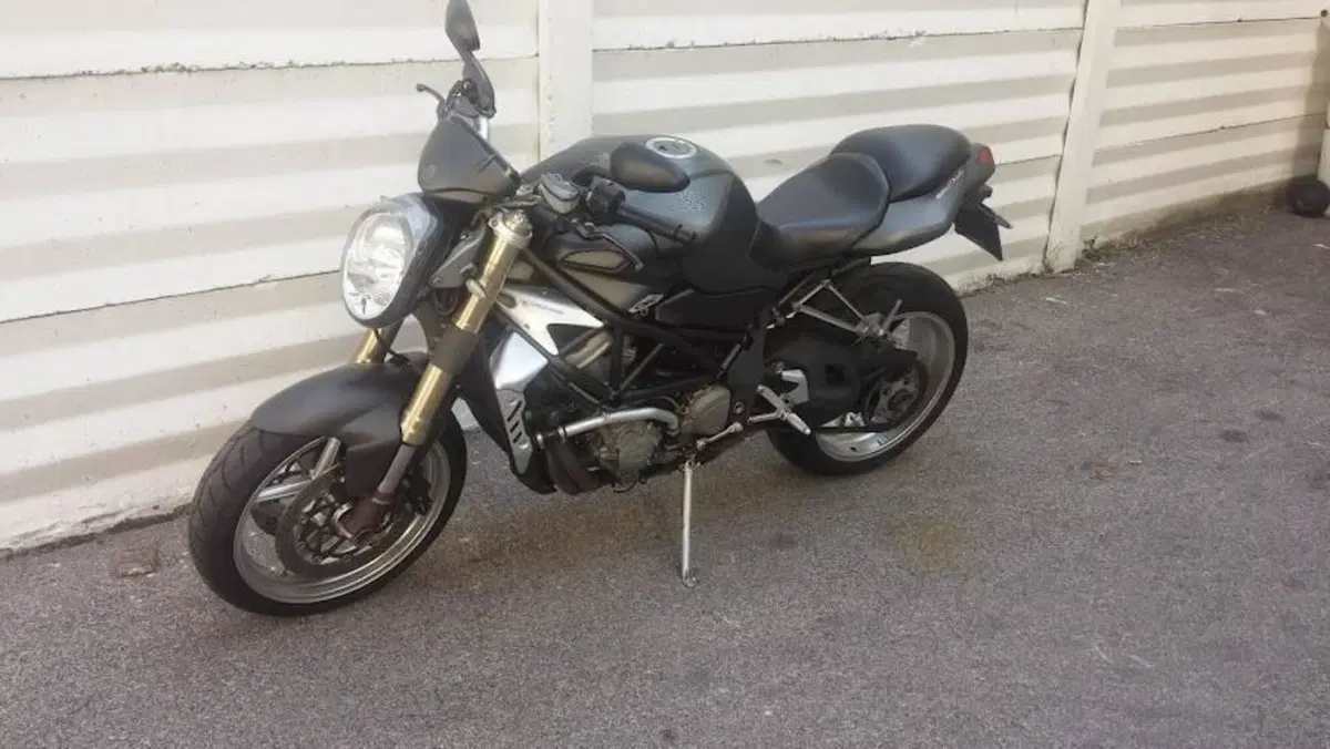 MV Agusta Brutale 750 S (2002 - 06) 