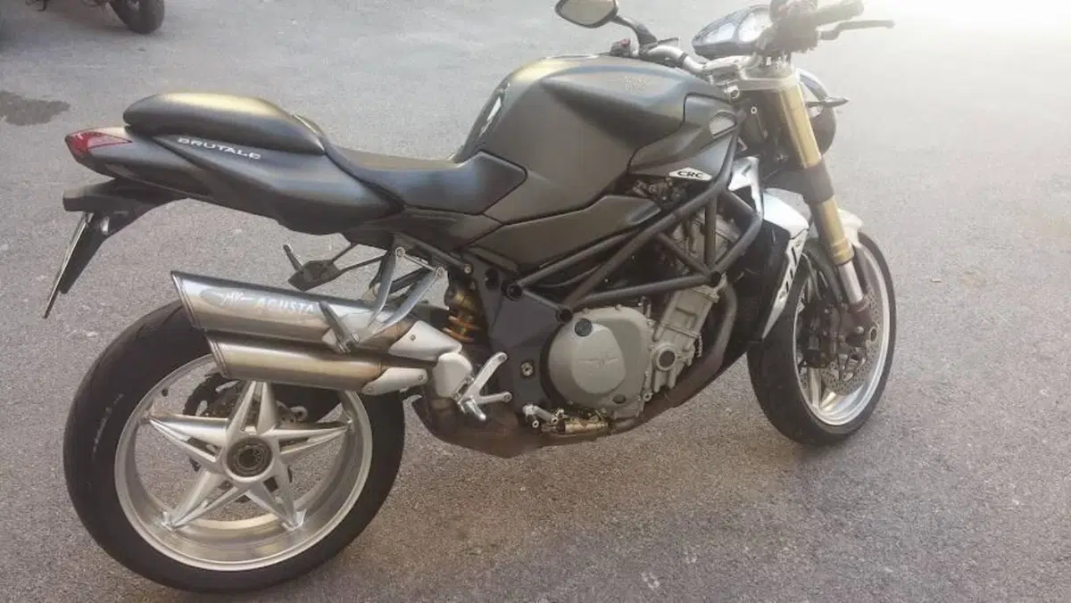MV Agusta Brutale 750 S (2002 - 06)  (3)