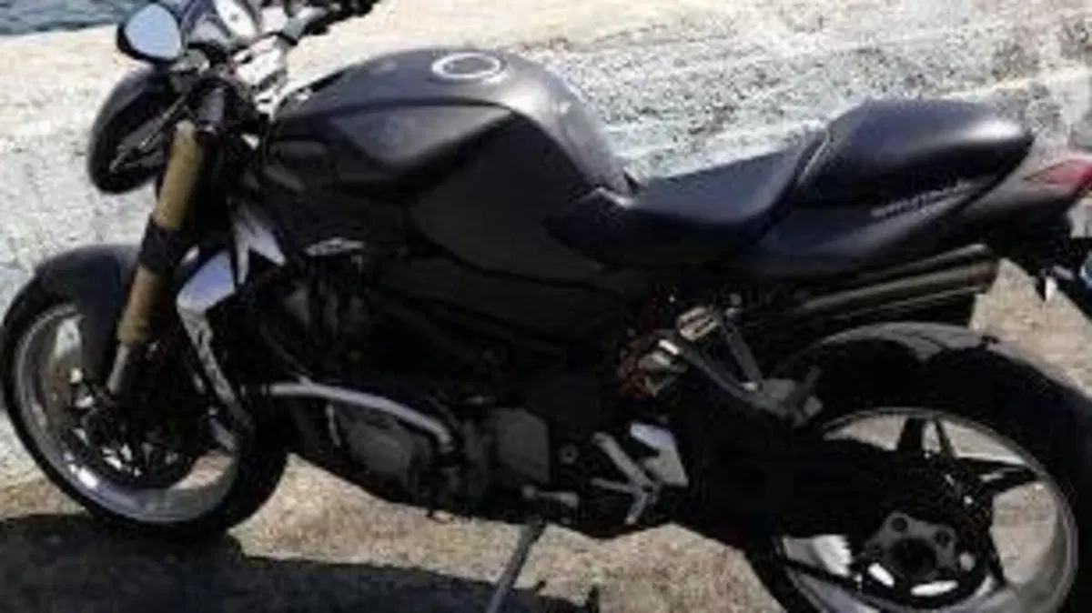 MV Agusta Brutale 750 S (2002 - 06)  (4)