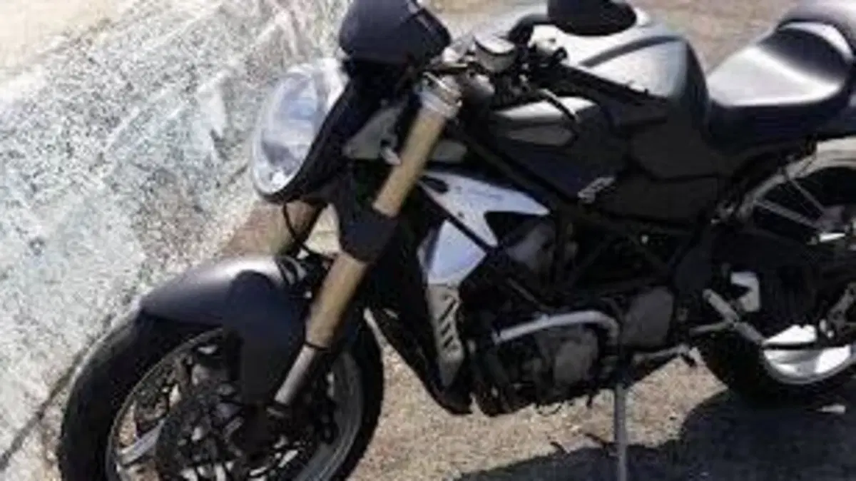 MV Agusta Brutale 750 S (2002 - 06)  (5)