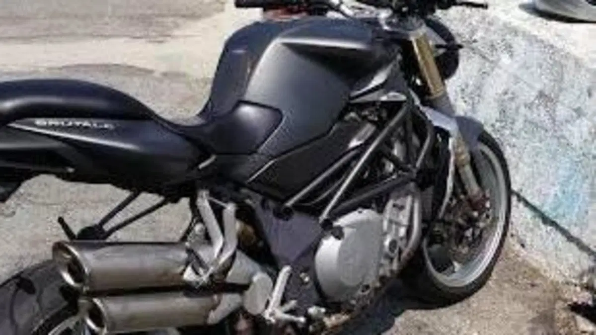 MV Agusta Brutale 750 S (2002 - 06)  (7)