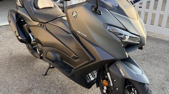 Yamaha T-Max 560 Tech Max (2025) usata