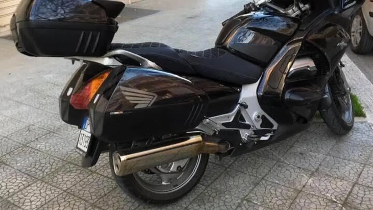 Honda Pan European ABS (2002 - 13)  (4)
