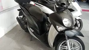 Yamaha Xenter 150 (2011 - 14)  (3)