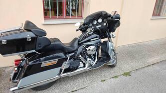Harley-Davidson 1690 Electra Glide Ultra Limited (2010 - 13) - FLHTK