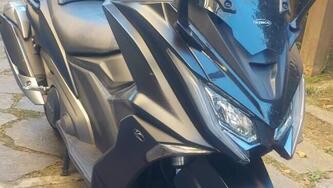 Kymco AK 550 (2017 - 19) usata