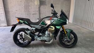 Moto Guzzi V100 Mandello S (2022 - 24)