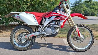 HM CRE F 300 X (2012) usata