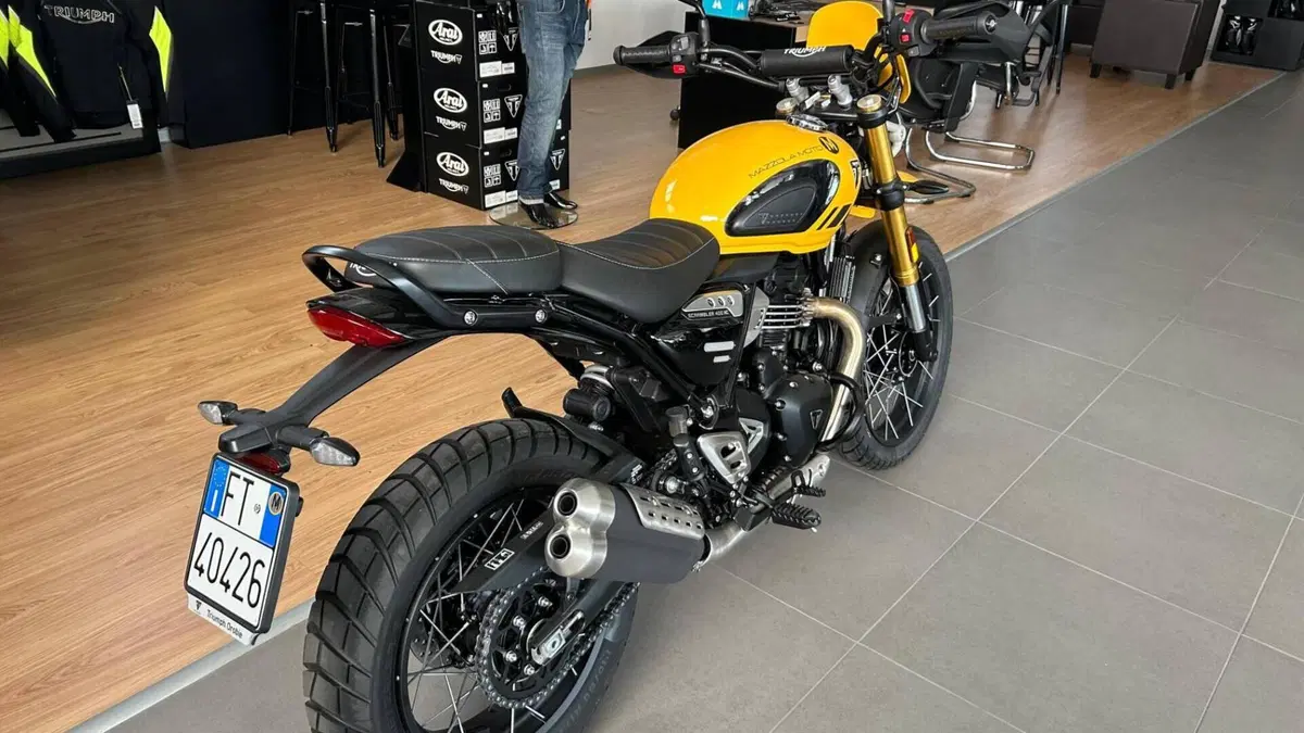 Triumph Scrambler 400 XC (2025 - 26)  (2)