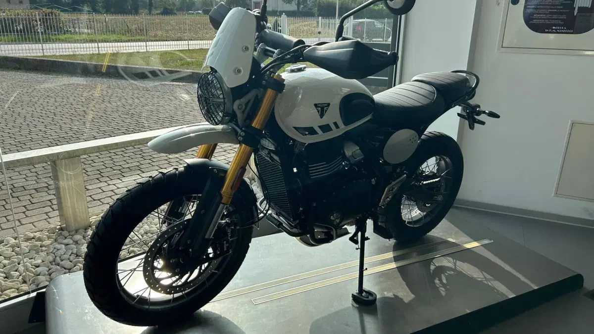 Triumph Scrambler 400 XC (2025 - 26)  (5)