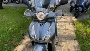 Honda SH 150i ABS (2013 - 16)  (3)