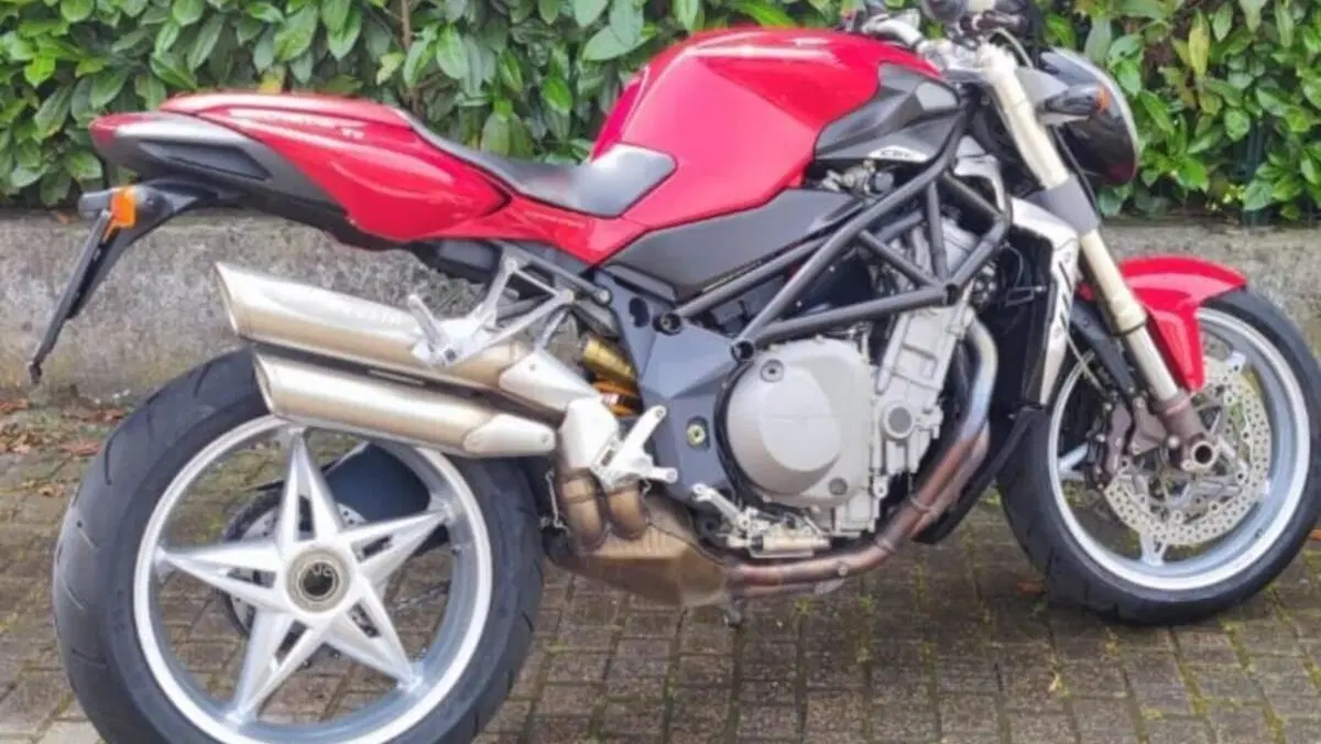 MV Agusta Brutale 910 S (2005 - 11)  (2)