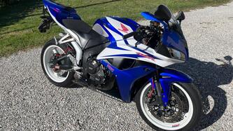 Honda CBR 600 RR (2007 - 08) usata