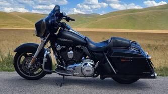 Harley-Davidson 1690 Street Glide (2011 - 13) - FLHX