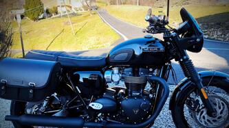 Triumph Bonneville T120 (2021 - 25) usata