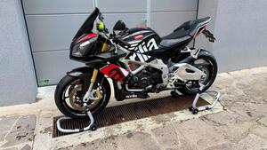 Aprilia Tuono V4 R APRC (2011 - 13) 
