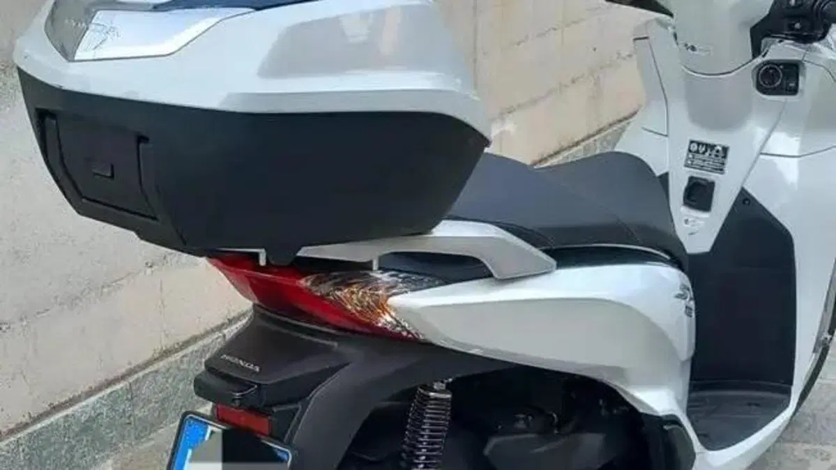 Honda SH 300 i ABS (2016 - 20)  (5)