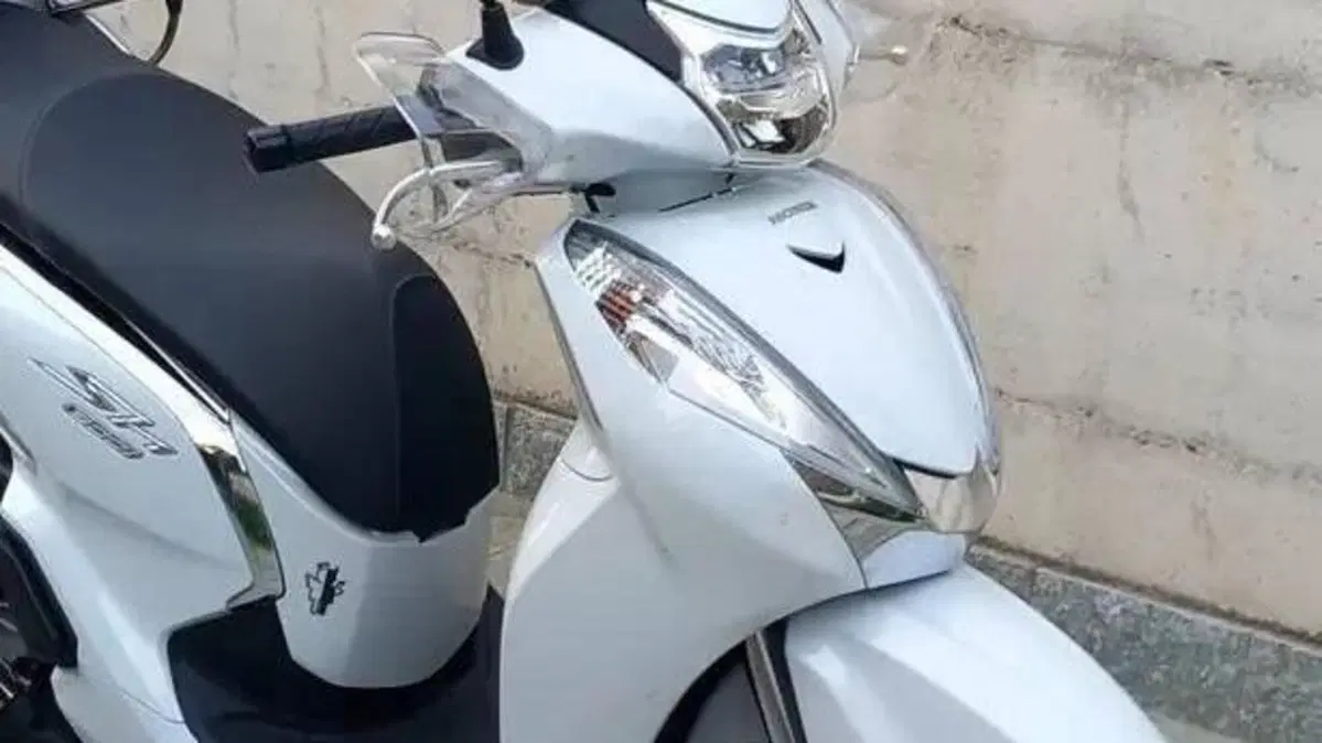 Honda SH 300 i ABS (2016 - 20)  (8)