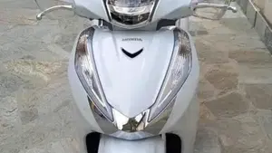 Honda SH 300 i ABS (2016 - 20)  (9)