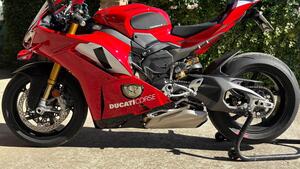 Ducati Panigale V4 S (2025) 