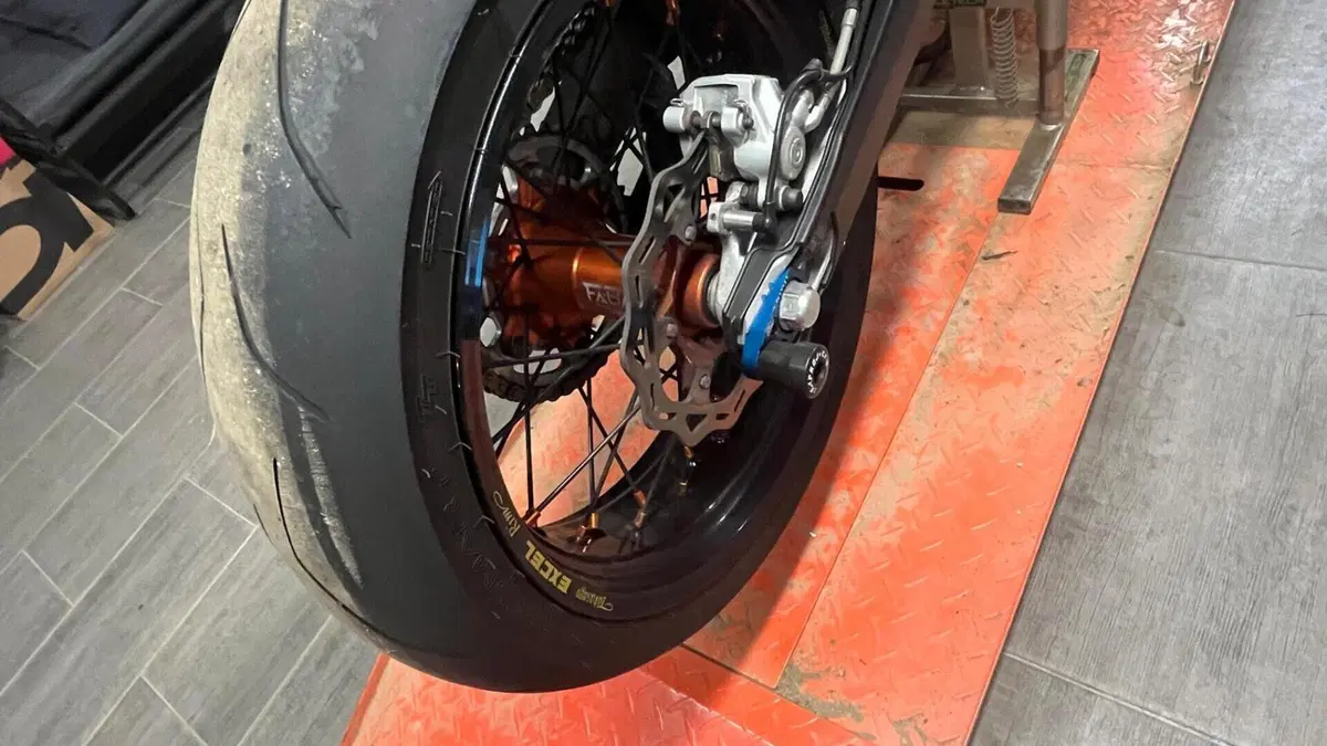 KTM 125 XC-W (2019)  (10)