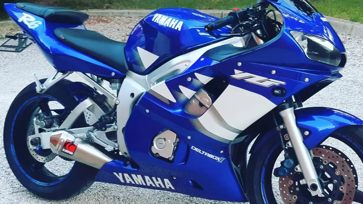 Yamaha YZF R6 (1999 - 00)  (3)