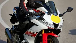 Yamaha YZF R125 (2023 - 26)  (4)