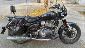 Royal Enfield Super Meteor 650 (2023 - 25) 