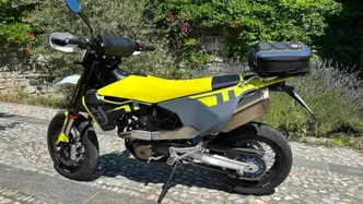 Husqvarna 701 Supermoto (2023 - 25) usata