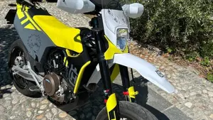 Husqvarna 701 Supermoto (2023 - 25)  (9)