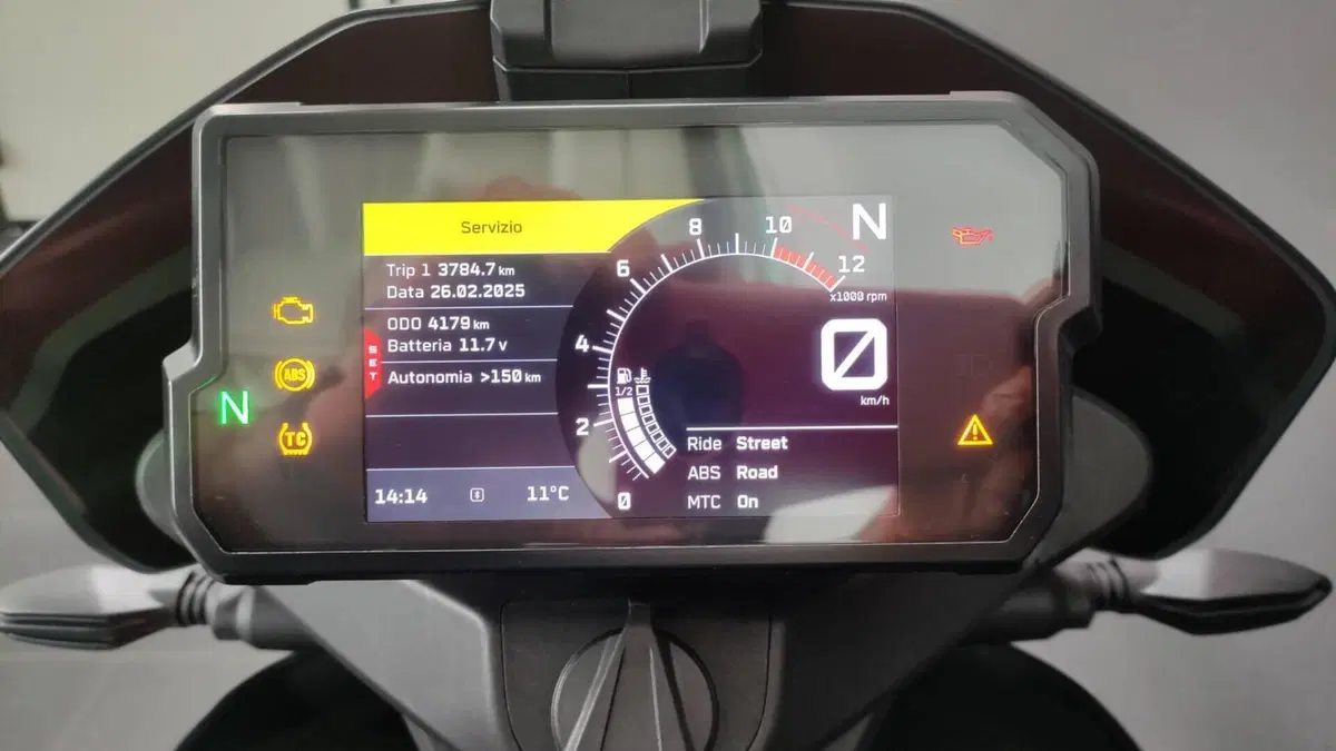 KTM 890 Adventure L (2022)  (3)