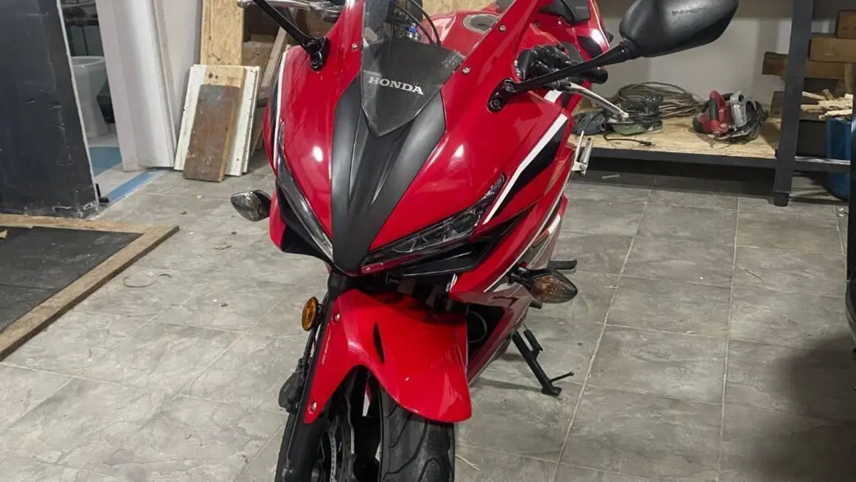 Honda CBR 500 R (2019 - 20)  (2)
