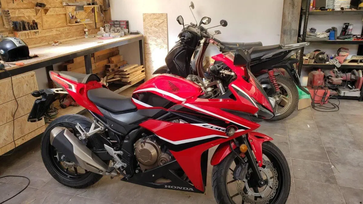Honda CBR 500 R (2019 - 20)  (3)