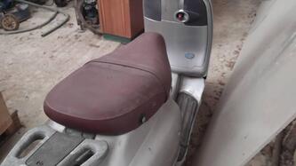 Vespa 125 ET4 (1996 - 01) usata