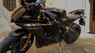Yamaha YZF R1M (2020 - 25) usata
