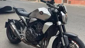 Honda CB 1000 R (2021 - 25)  (5)